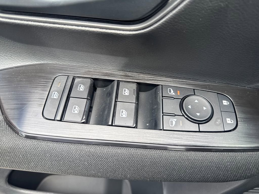 New 2026 Nissan Kicks S image 12