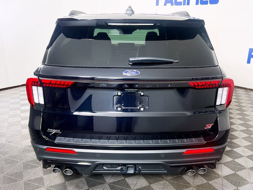 Used 2025 Ford Explorer ST w/ Sun And Sound Package AWD/4WD image 6