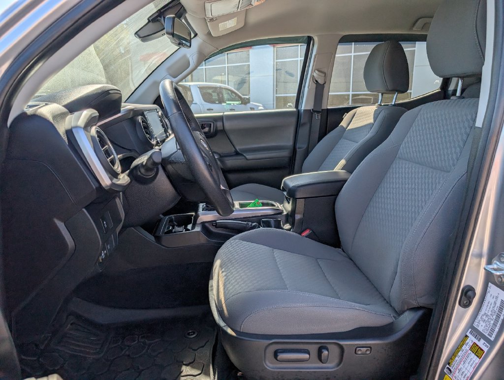 Used 2023 Toyota Tacoma SR5 RWD image 12