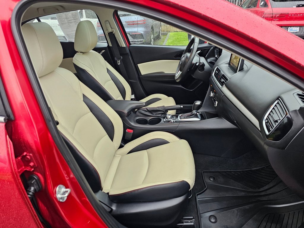 Used 2014 MAZDA MAZDA3 s Grand Touring image 29