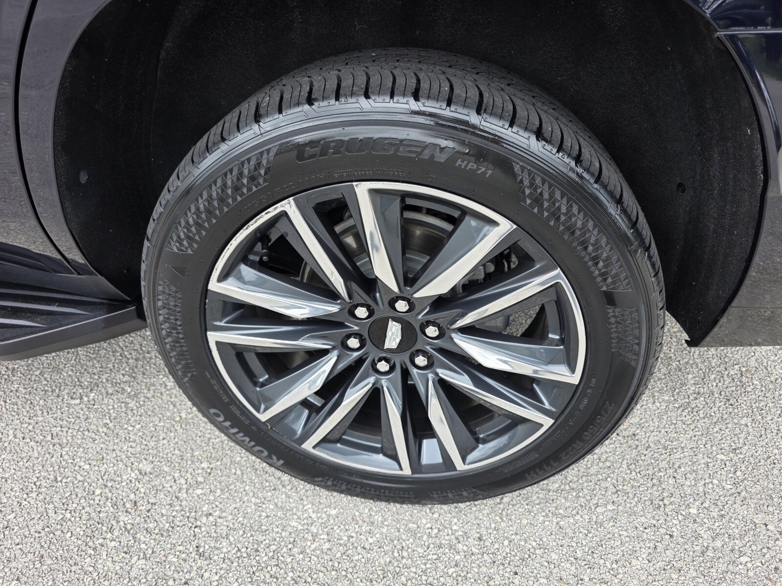 Used 2023 Cadillac Escalade Sport AWD/4WD image 9