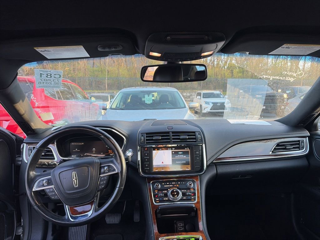 Used 2018 Lincoln Continental Select image 28