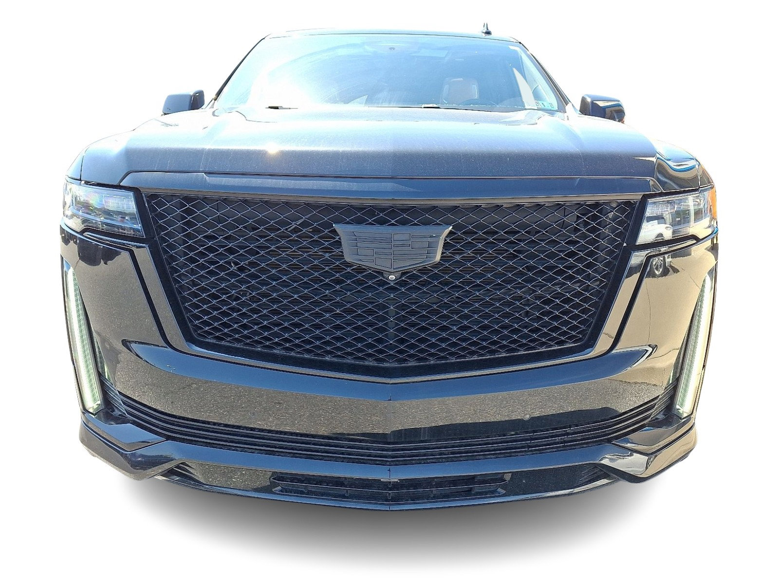 Used 2022 Cadillac Escalade ESV Sport w/ Touring Package AWD/4WD image 2