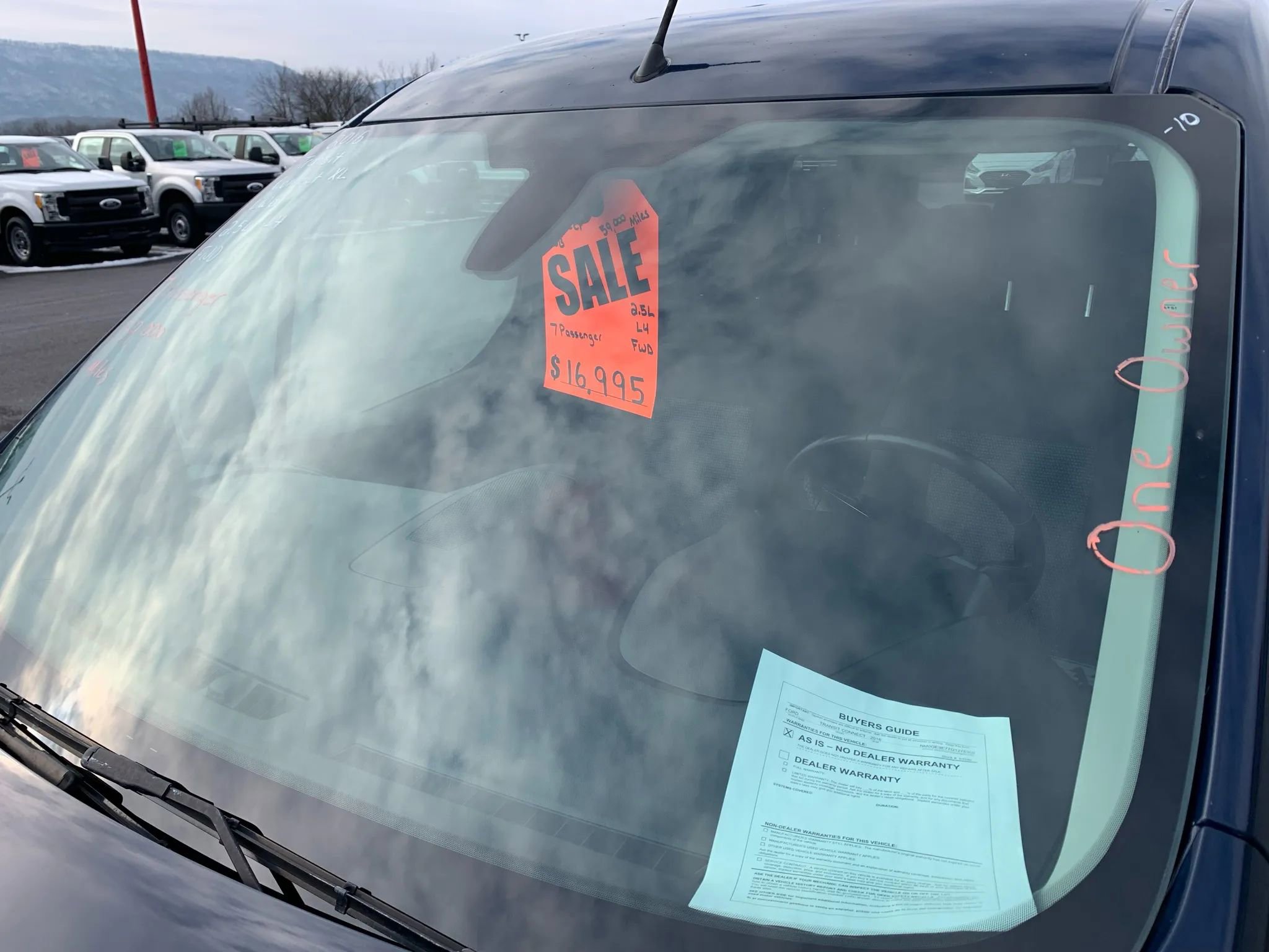 Used 2016 Ford Transit Connect XL image 4