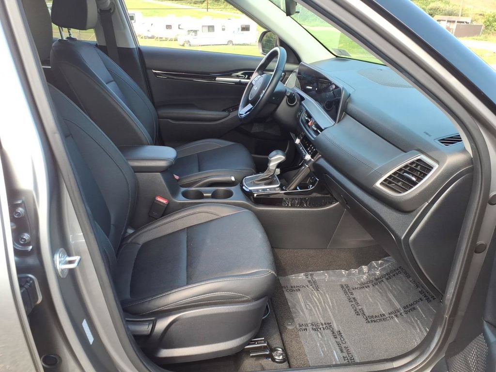 Used 2024 Kia Seltos EX AWD/4WD image 18