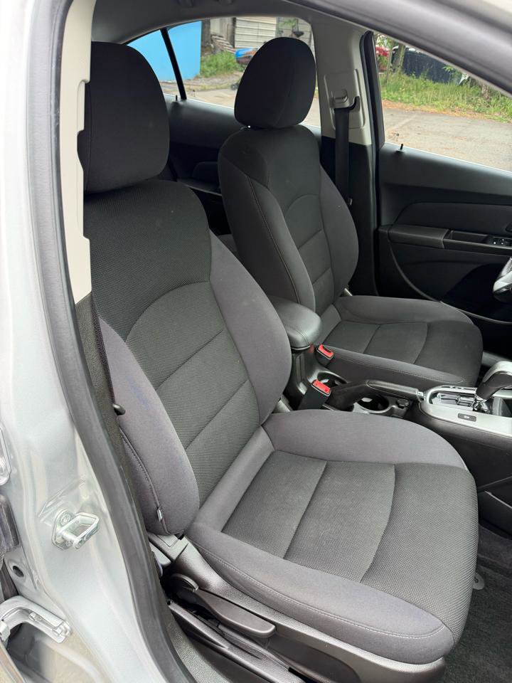 Used 2013 Chevrolet Cruze LT FWD image 15