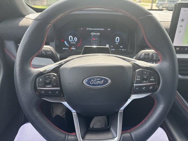 Used 2025 Ford Explorer ST-Line AWD/4WD image 19