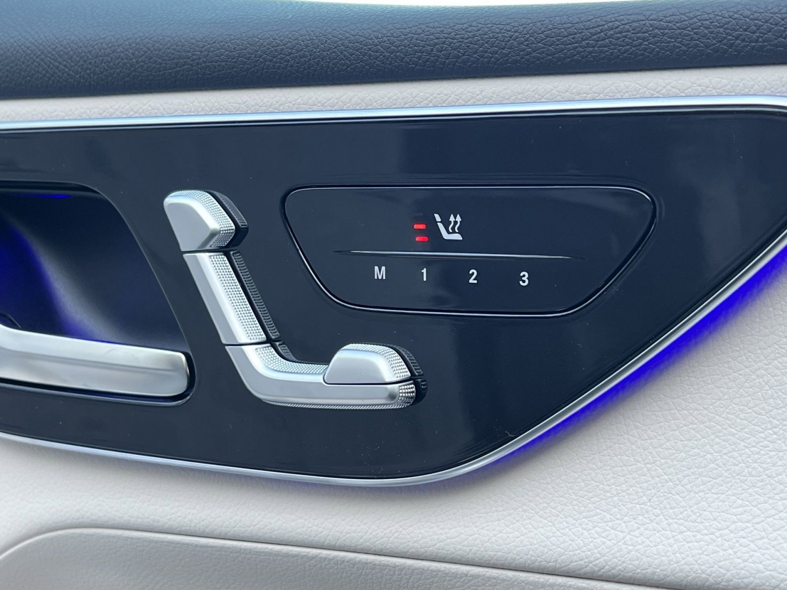 New 2026 Mercedes-Benz GLC 300 4MATIC image 33