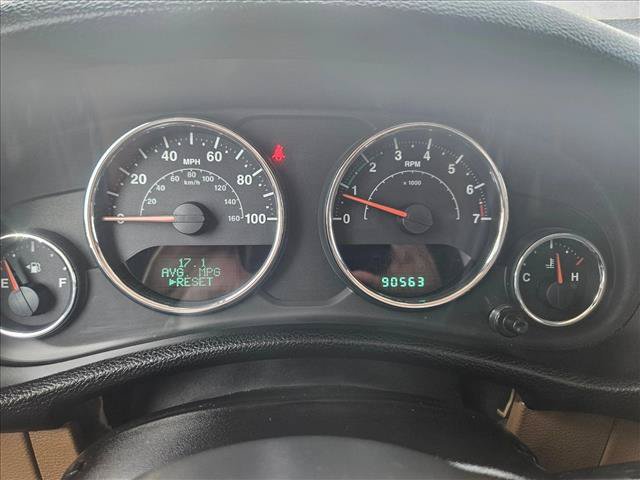 Used 2013 Jeep Wrangler Sahara w/ Connectivity Group AWD/4WD image 10