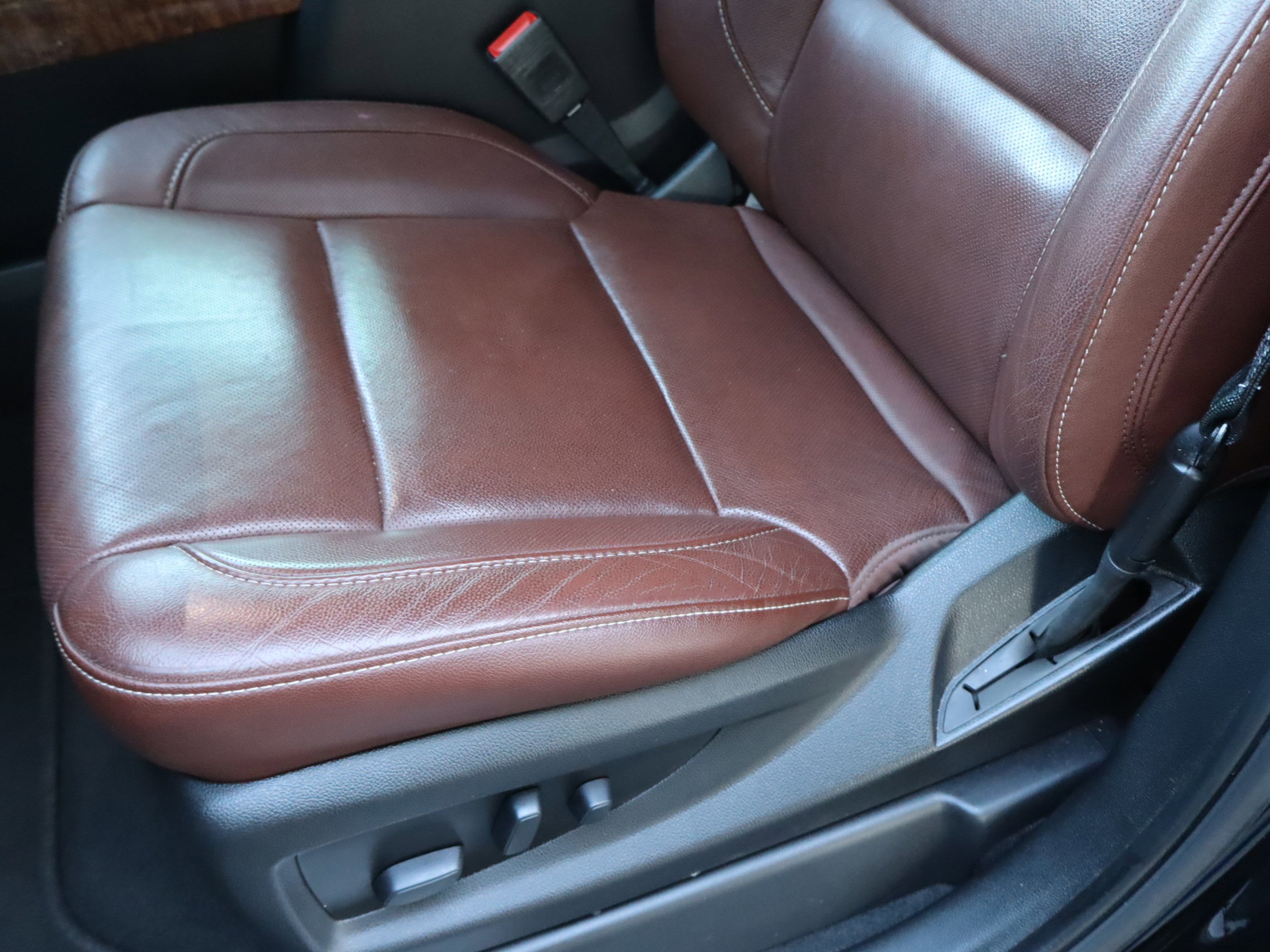 Used 2020 Chevrolet Suburban Premier w/ Premier Plus Edition image 20