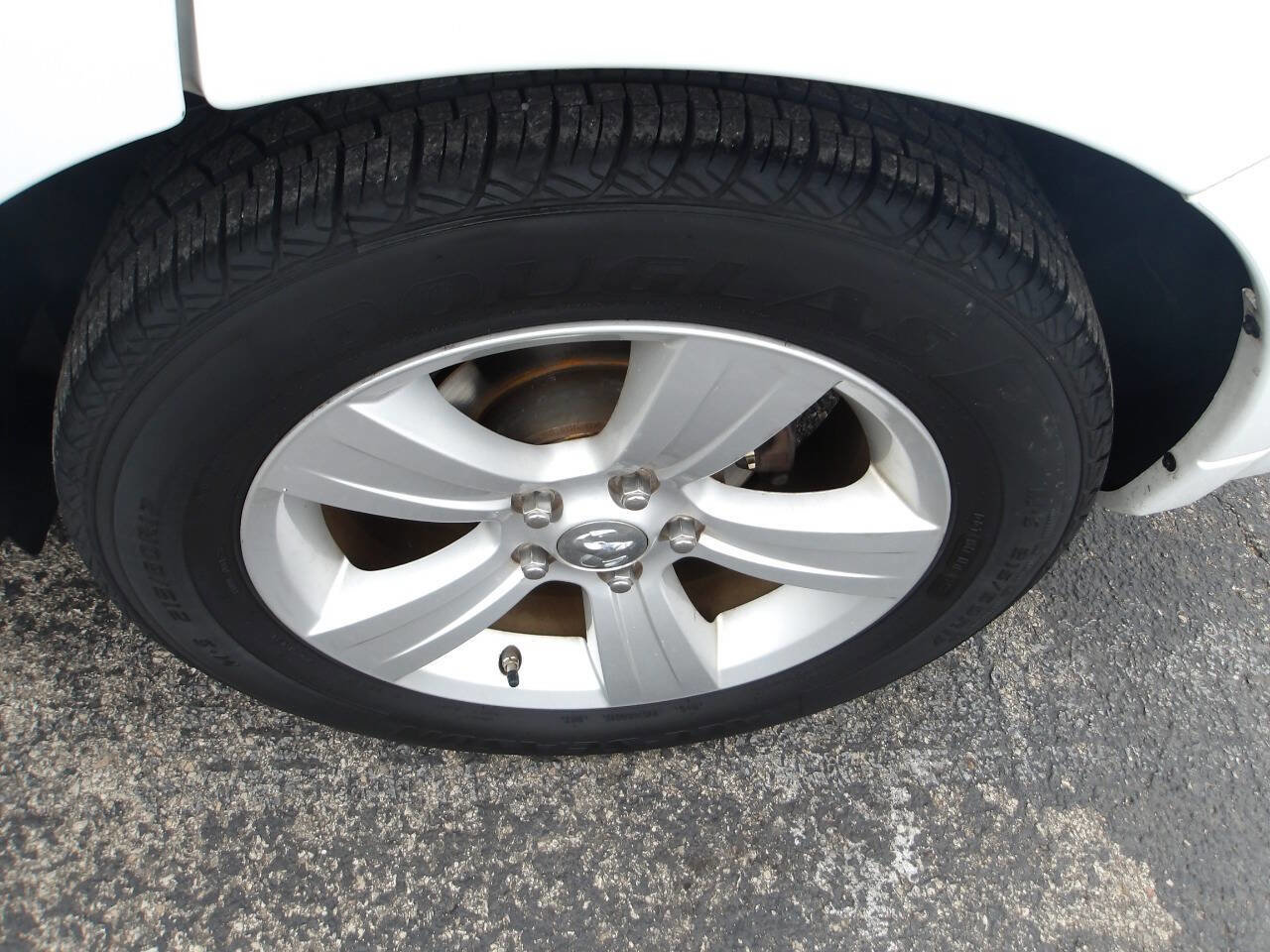 Used 2012 Dodge Caliber SXT image 7