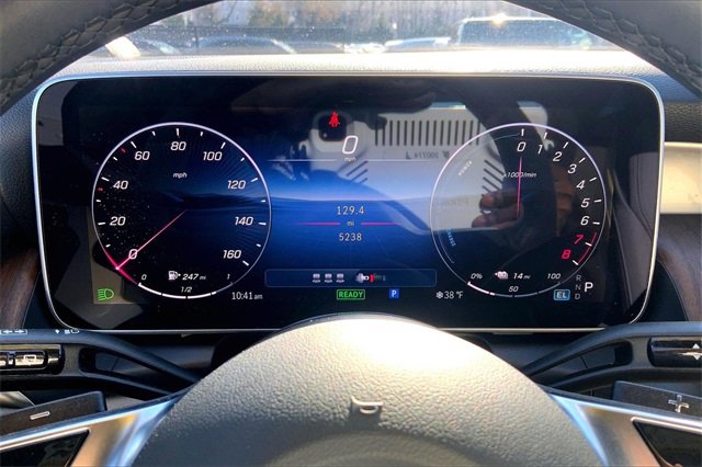 Used 2025 Mercedes-Benz GLC 350e 4MATIC image 22