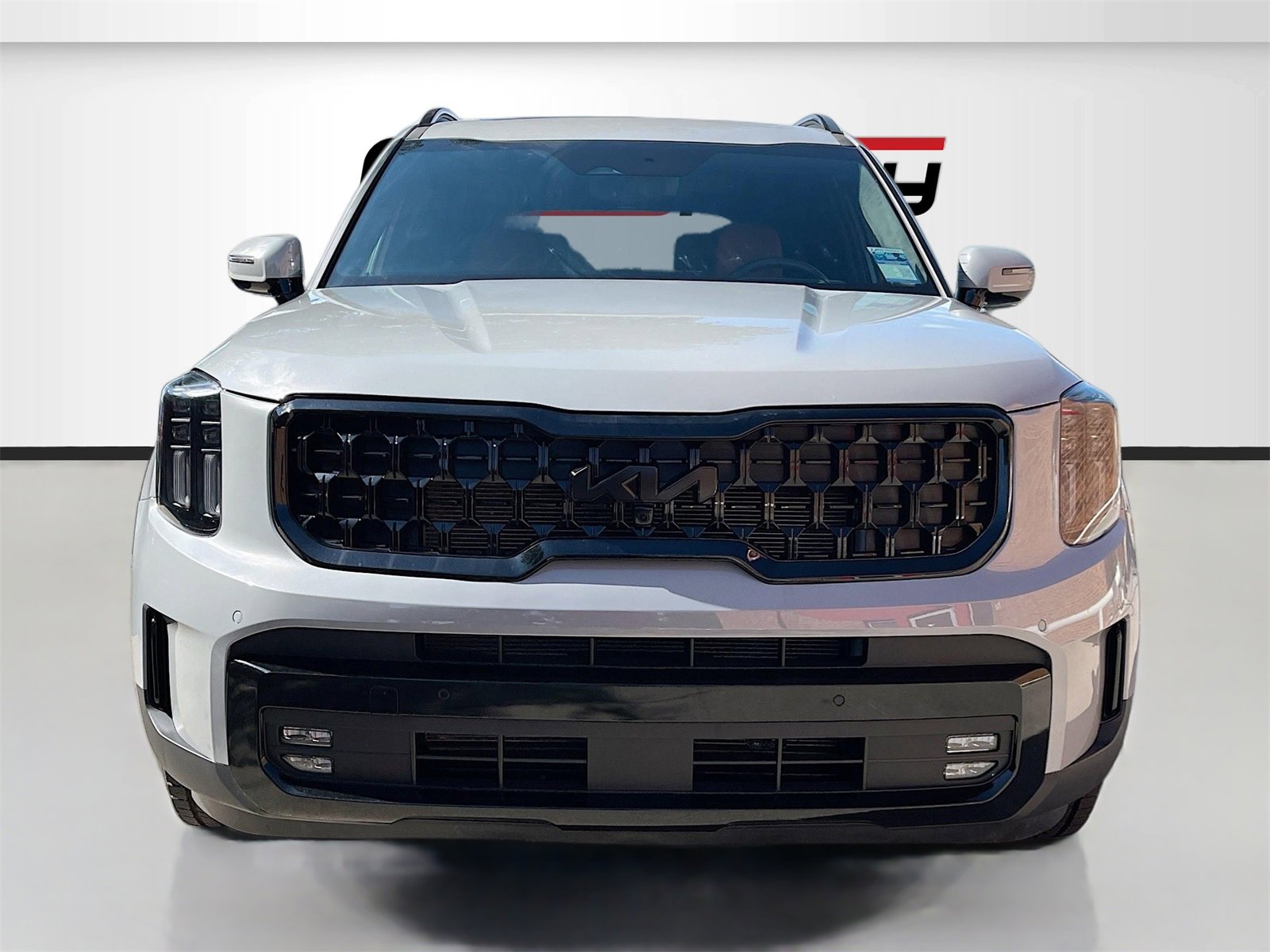 Used 2025 Kia Telluride SX Prestige X-Pro image 2