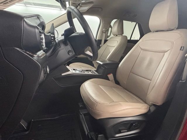 Used 2024 Ford Explorer Limited w/ Limited Technology Package image 20