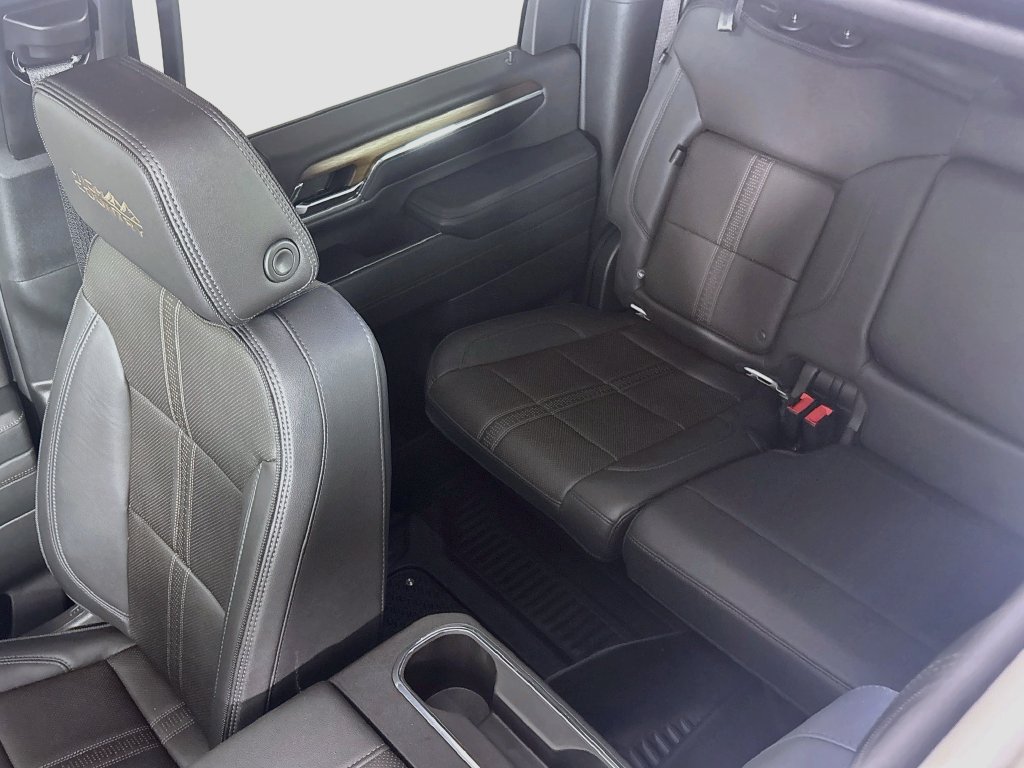 Certified 2024 Chevrolet Silverado 3500 High Country w/ Technology Package AWD/4WD image 26