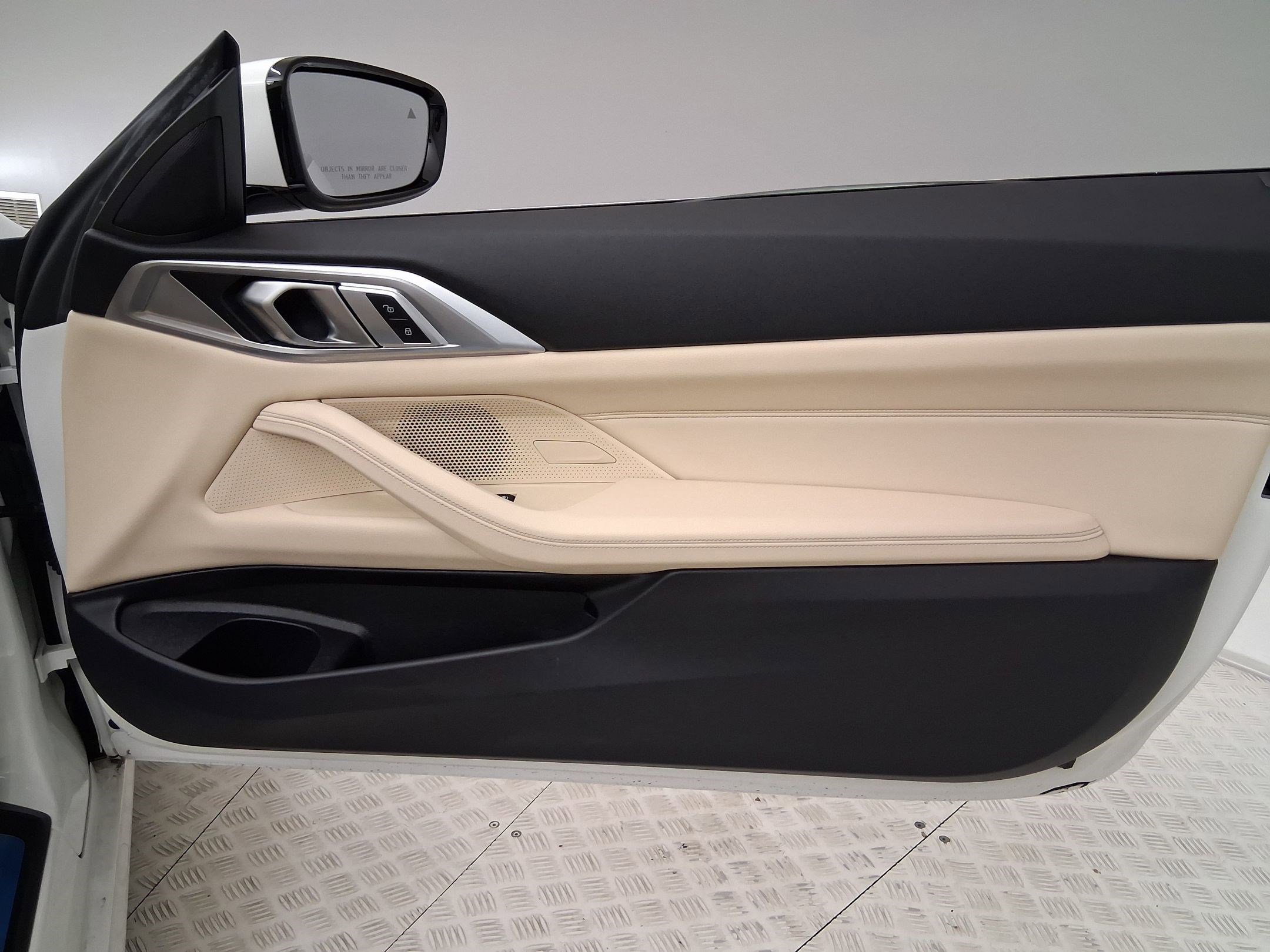 Used 2024 BMW 430i Convertible w/ Convenience Package image 30