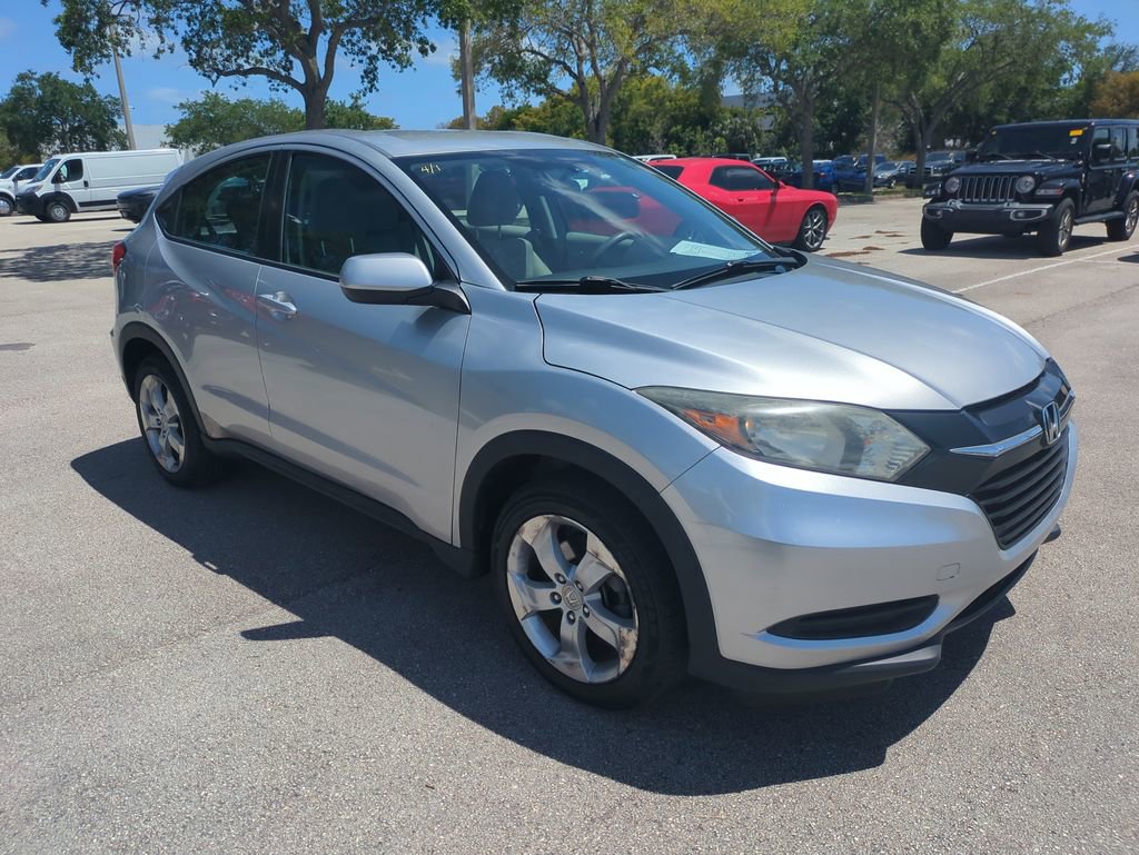 Used 2016 Honda HR-V LX image 2