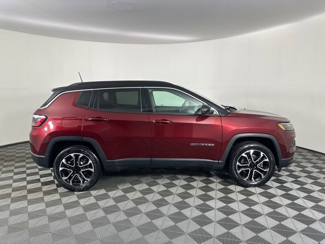 Used 2022 Jeep Compass Limited AWD/4WD image 10