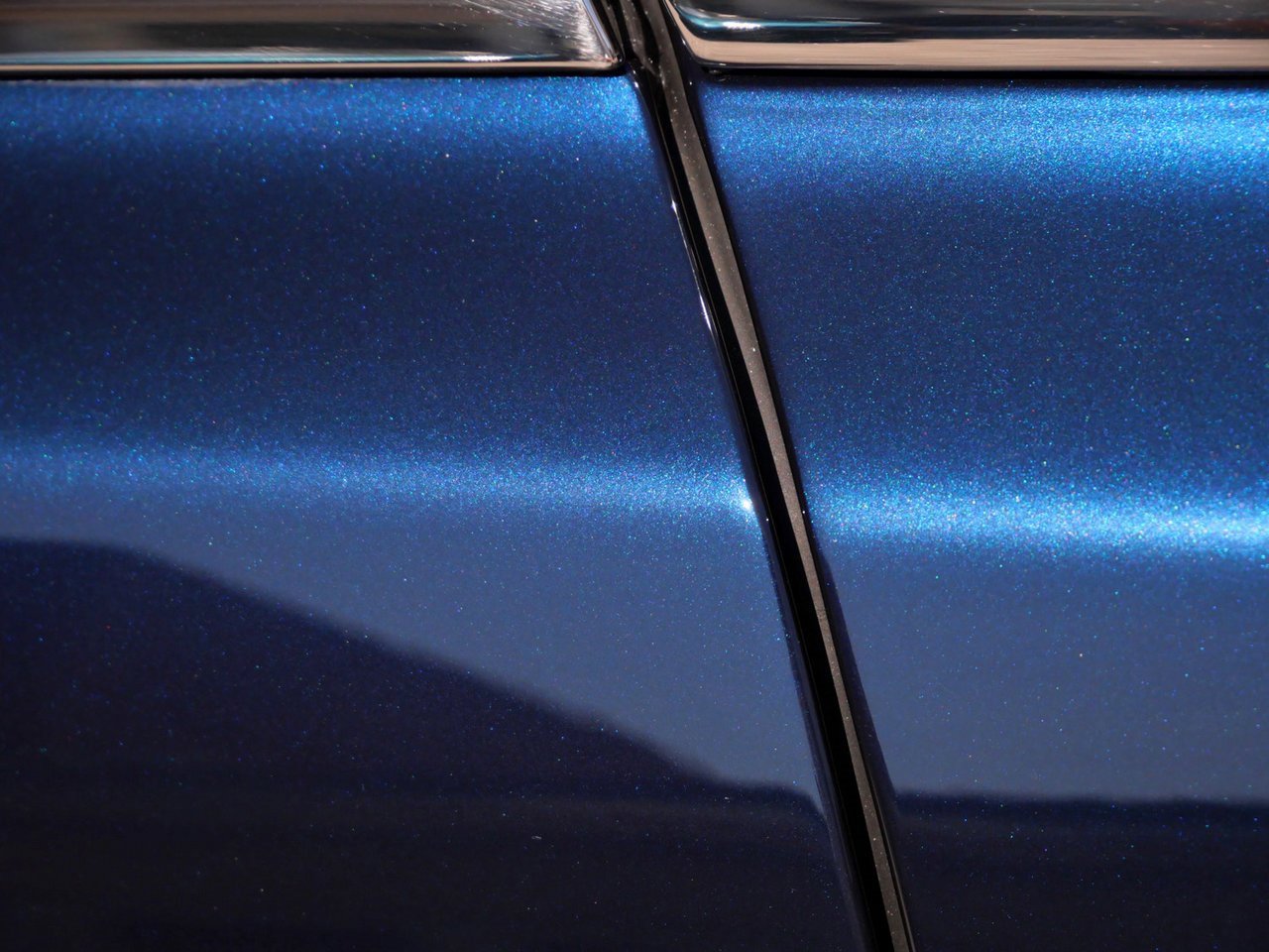 New 2025 Rolls-Royce Phantom Sedan w/ Leather Finishing Pack image 13