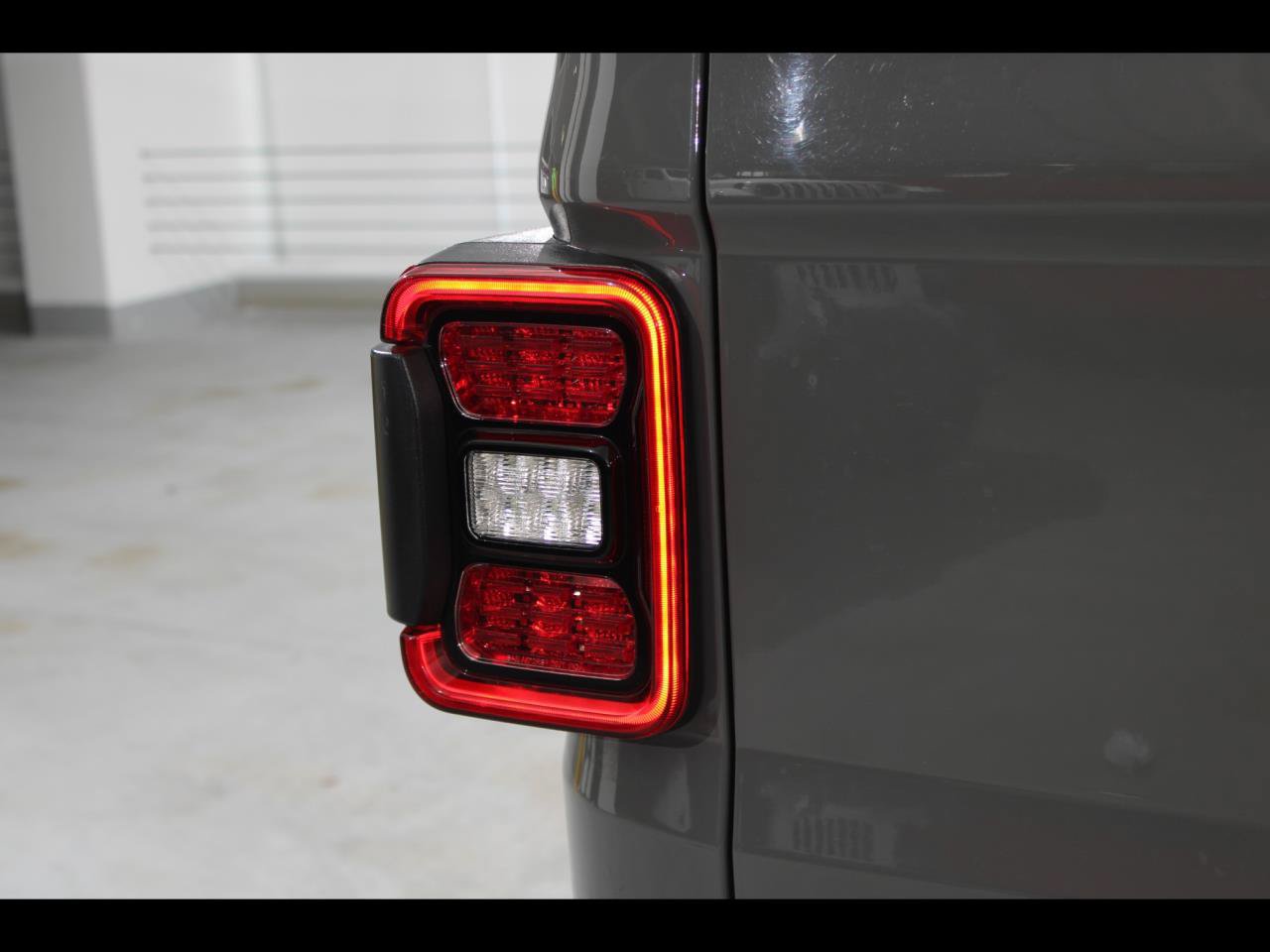 Used 2021 Jeep Gladiator Mojave AWD/4WD image 10