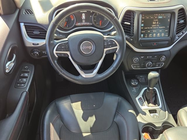Used 2016 Jeep Cherokee Trailhawk w/ Cold Weather Group image 10