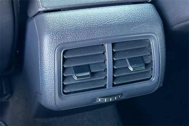 Used 2019 Volkswagen Golf R 4-Door image 14