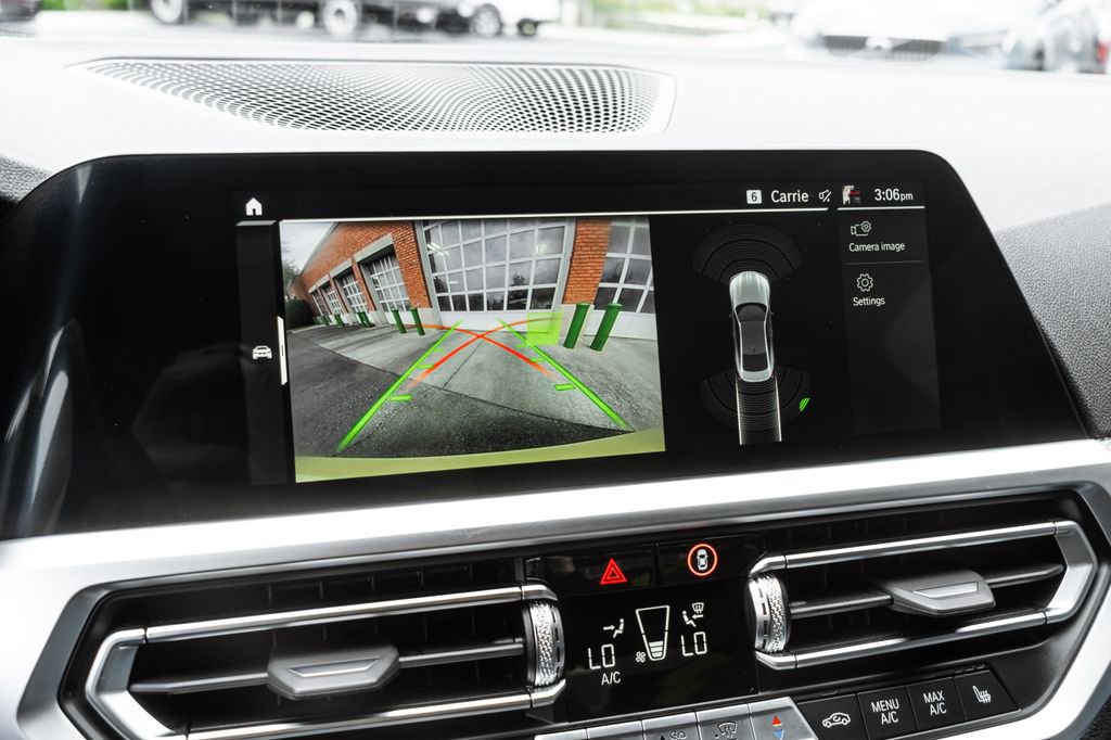 Used 2022 BMW M4 Competition w/ Executive Package RWD image 13