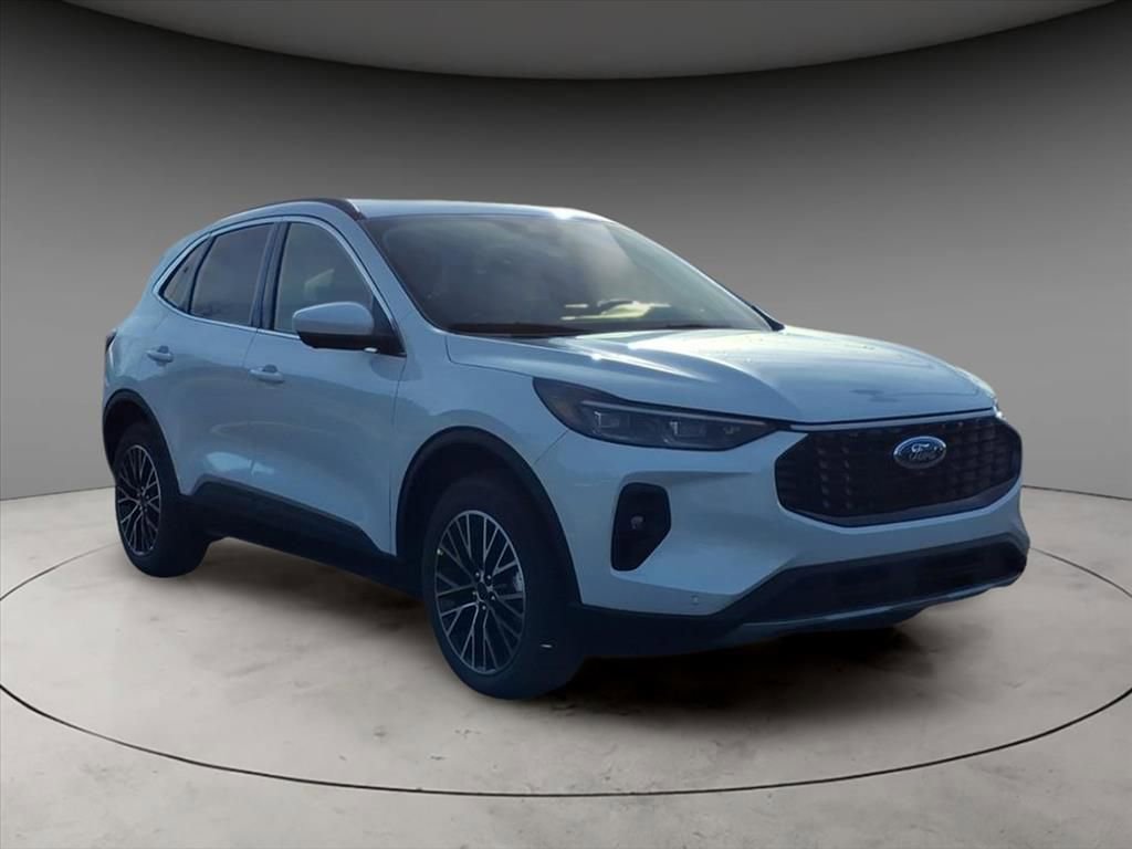 New 2026 Ford Escape SE w/ PHEV Premium Package FWD image 14