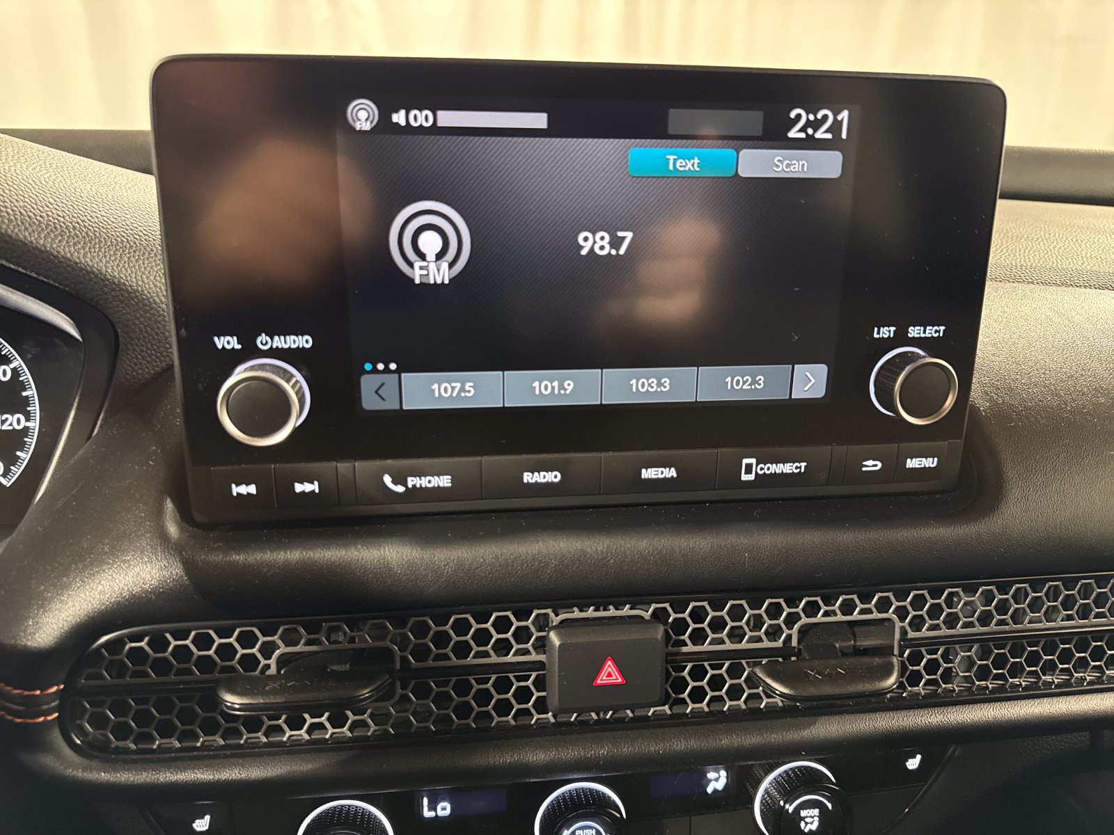Used 2025 Honda HR-V Sport image 22