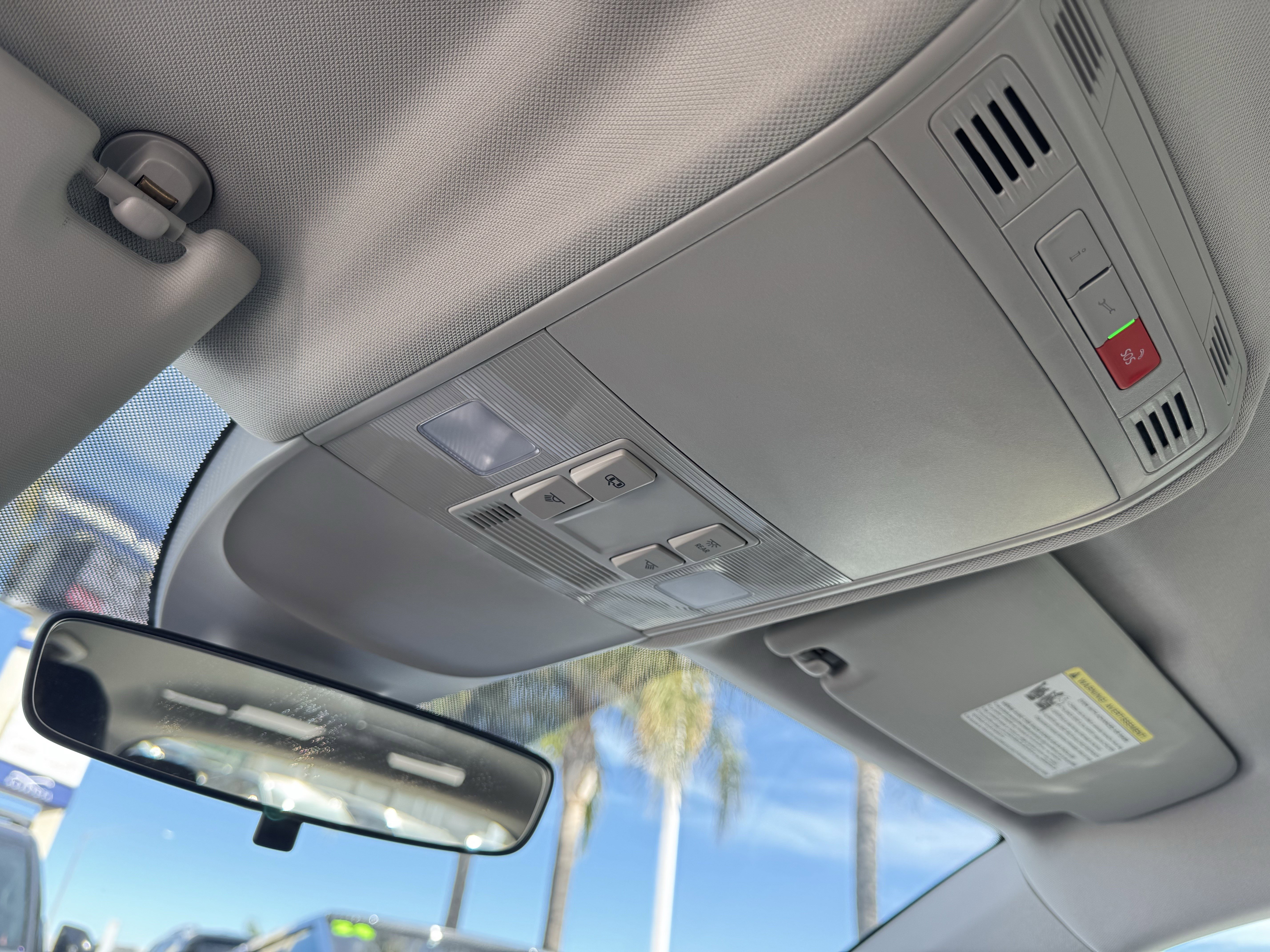 Used 2025 Volkswagen Taos S image 28