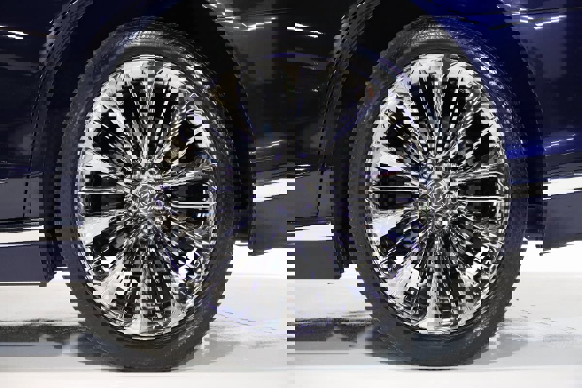 Used 2019 Lexus LS 500 AWD image 79