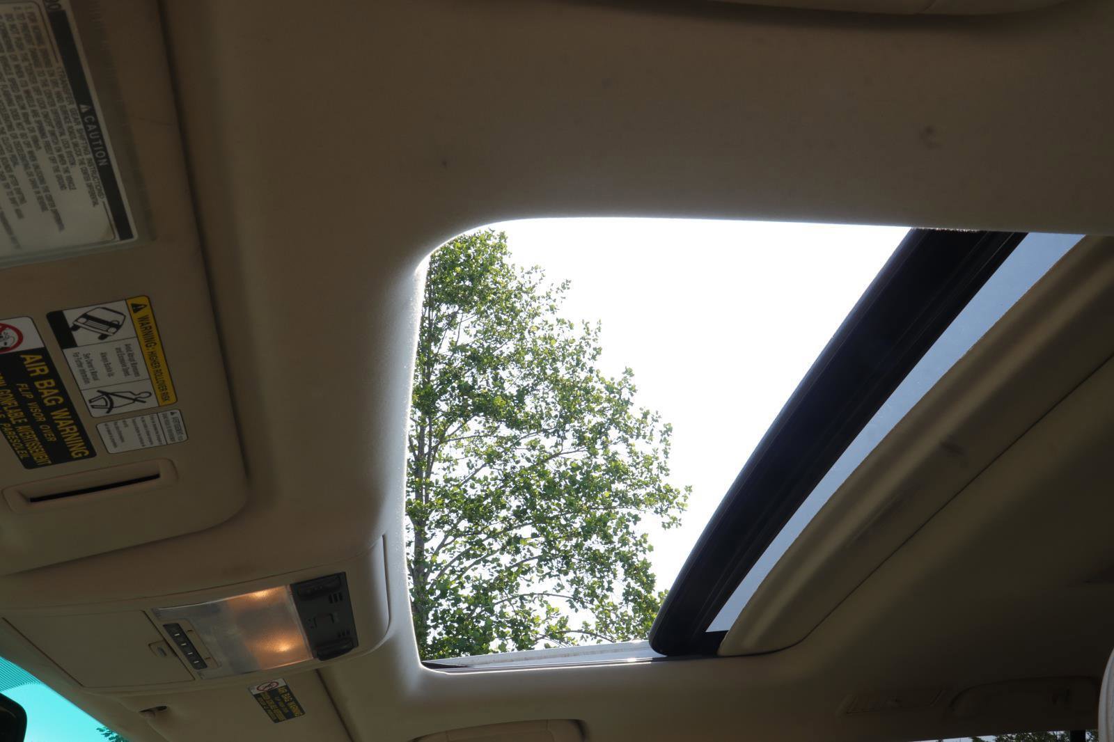 Used 2013 Lexus LX 570 4WD w/ Luxury Pkg image 26