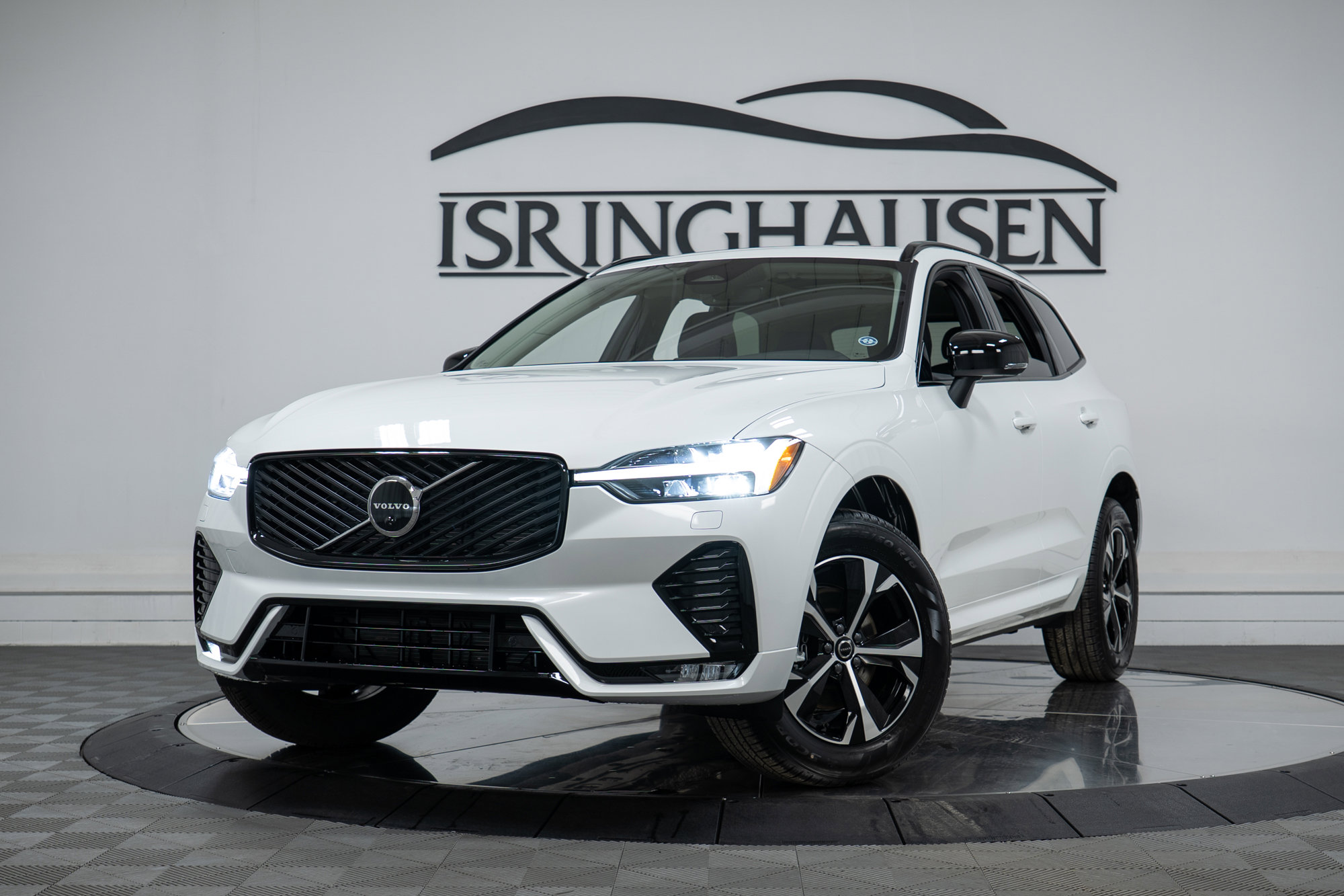 New 2026 Volvo XC60 B5 Core w/ Climate Package image 26