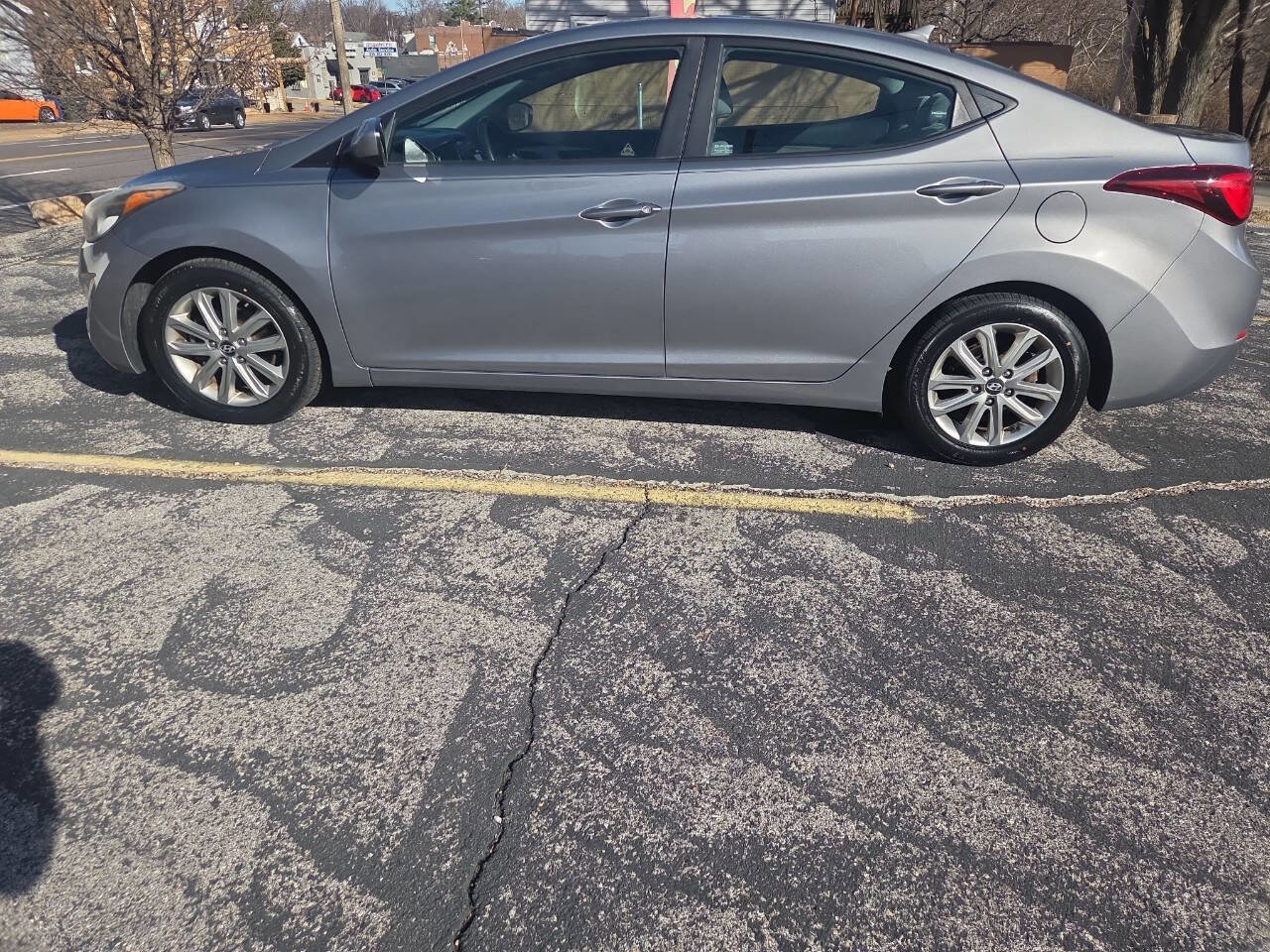 Used 2014 Hyundai Elantra SE w/ Option Group 02 image 8