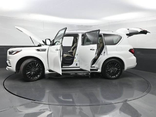 Used 2022 INFINITI QX80 Premium Select w/ Cargo Package RWD image 42