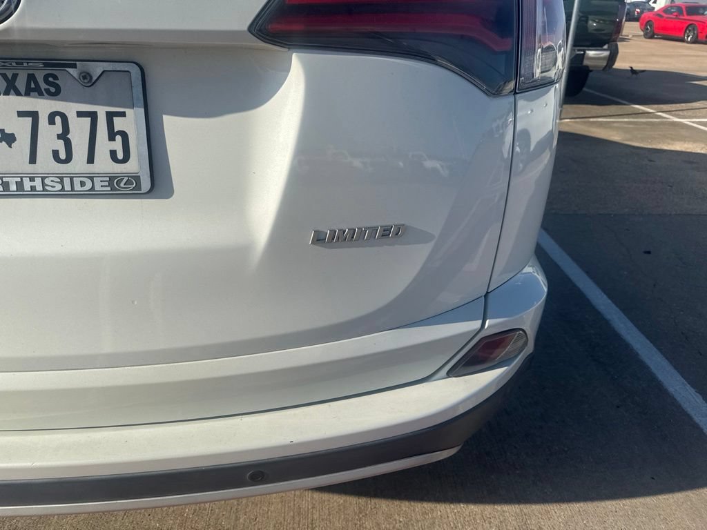 Used 2016 Toyota RAV4 Limited FWD image 13