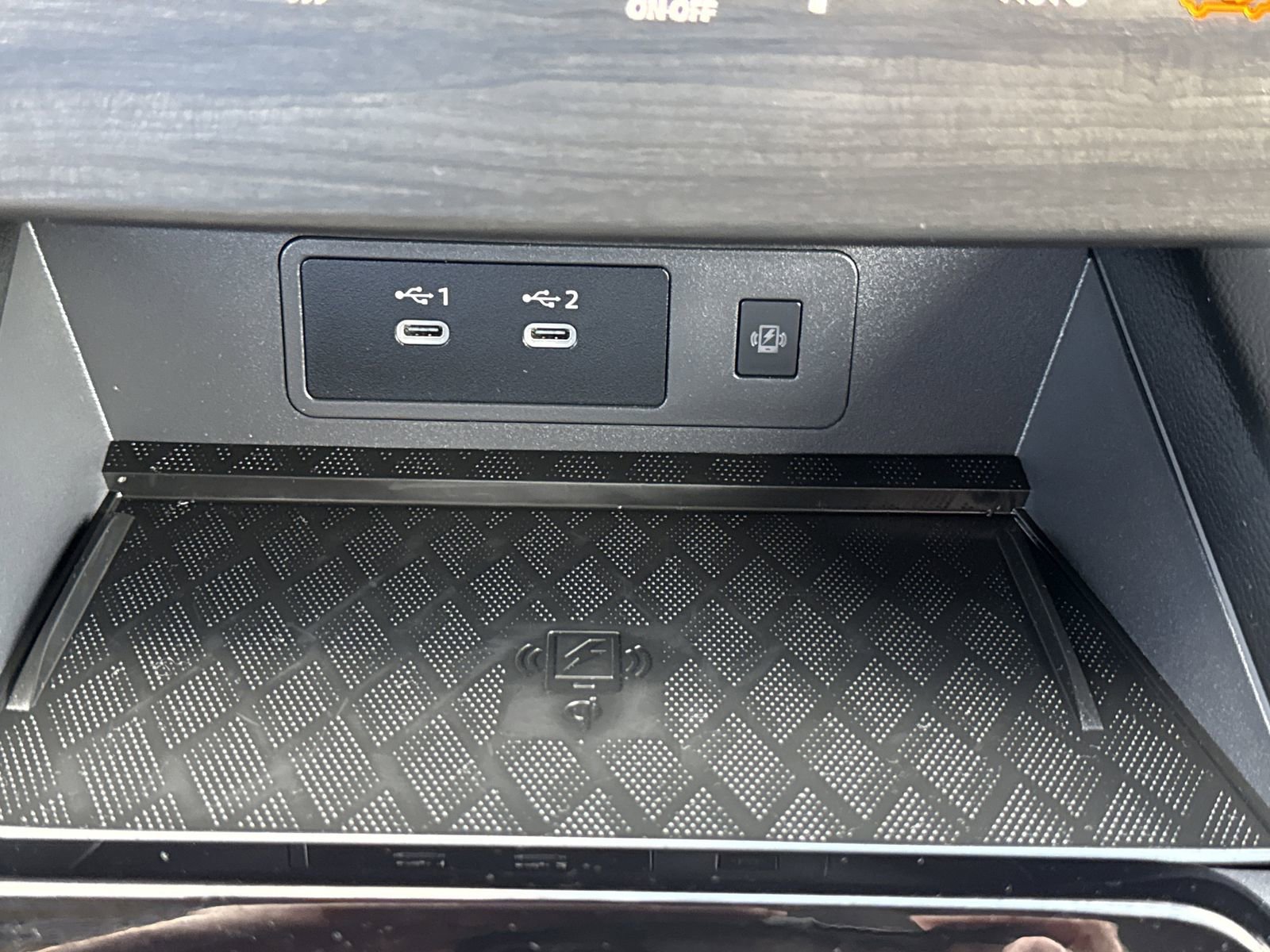 Used 2025 Nissan Murano SV image 26