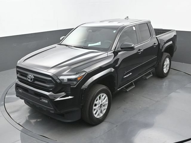 Used 2024 Toyota Tacoma SR5 AWD/4WD image 29