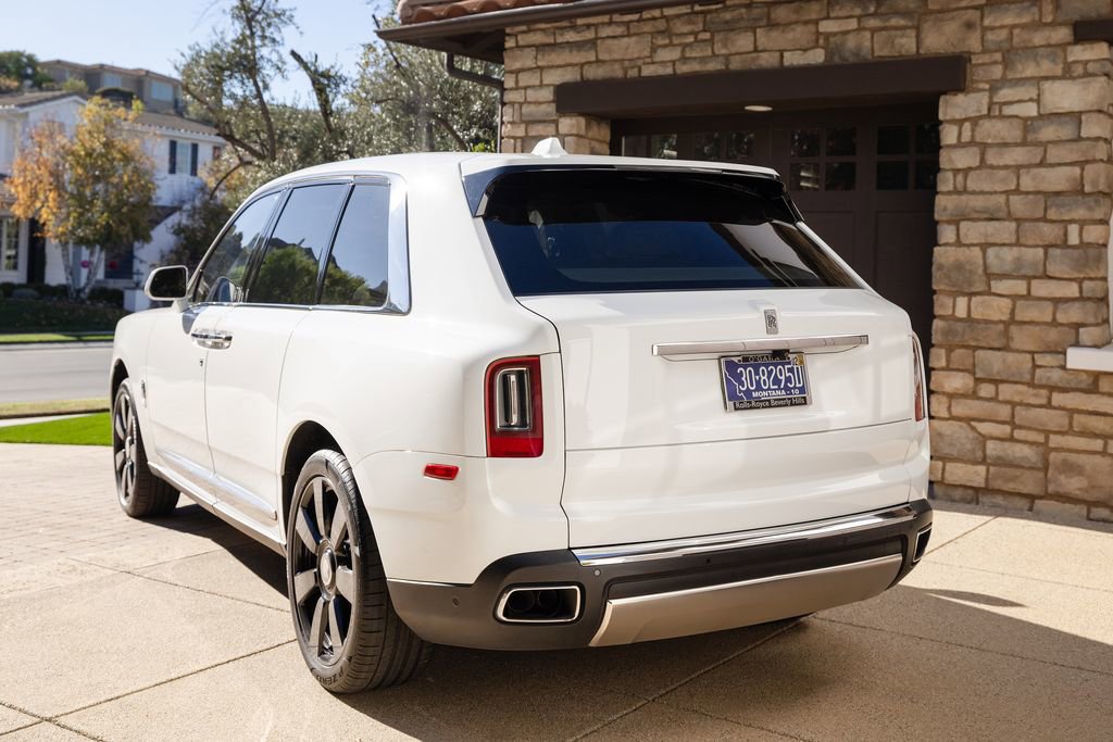 Used 2020 Rolls-Royce Cullinan AWD/4WD image 3