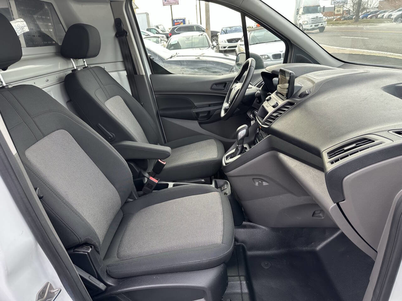 Used 2019 Ford Transit Connect XL image 12