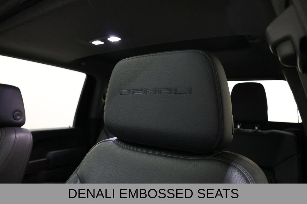 Used 2023 GMC Sierra 2500 Denali w/ Denali Black Diamond Edition AWD/4WD image 18