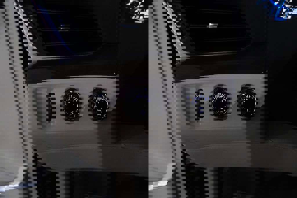 Used 2019 Cadillac Escalade ESV Luxury image 38