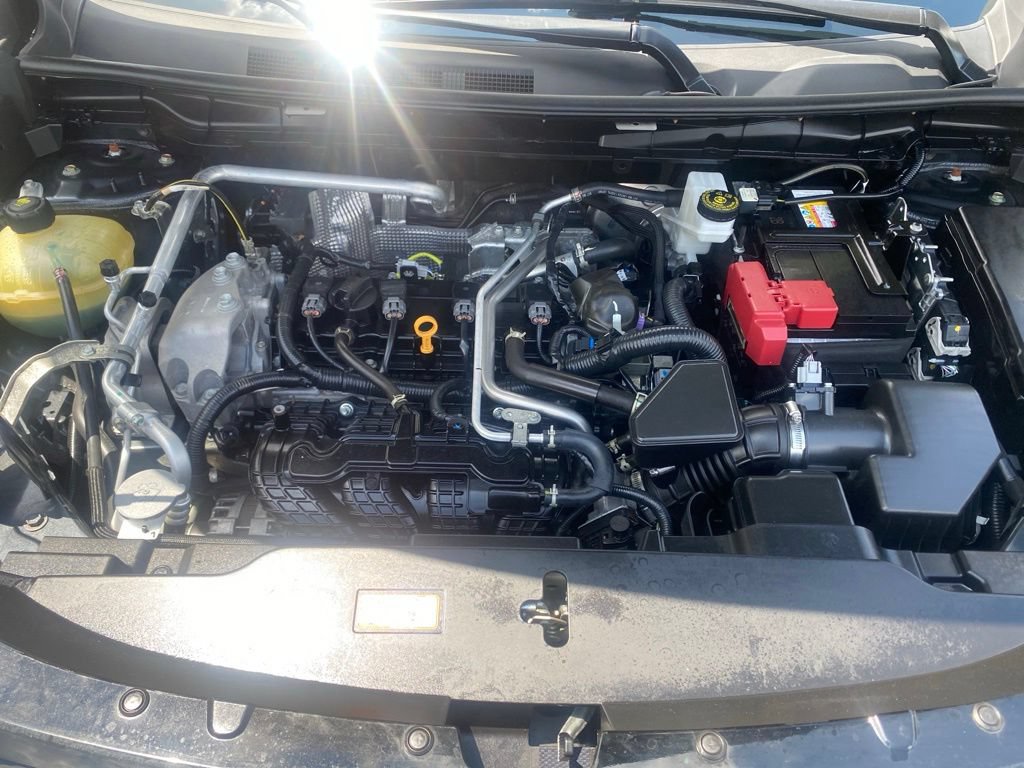 Used 2025 Mitsubishi Outlander SE AWD/4WD image 2