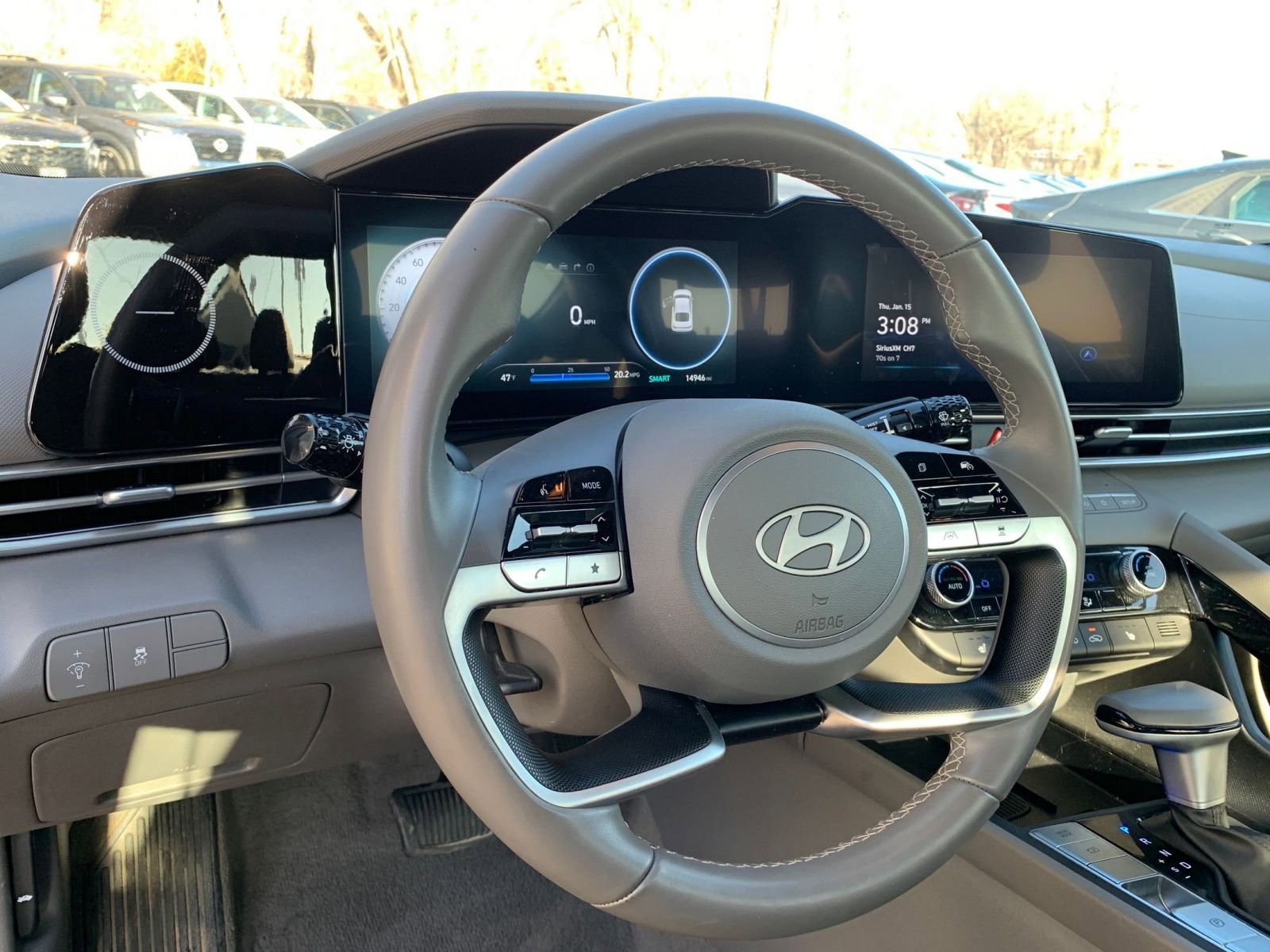 Used 2025 Hyundai Elantra SEL image 33