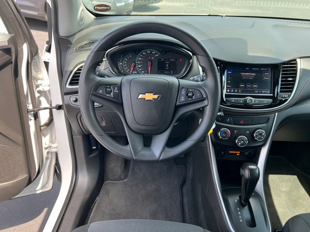 Used 2021 Chevrolet Trax LS w/ Tint and Cruise Package FWD image 13