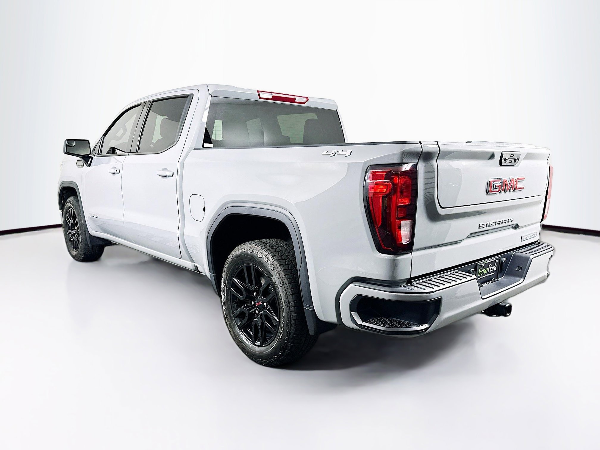 Used 2024 GMC Sierra 1500 Elevation AWD/4WD image 5