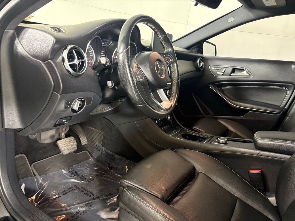 Used 2018 Mercedes-Benz GLA 250 image 25