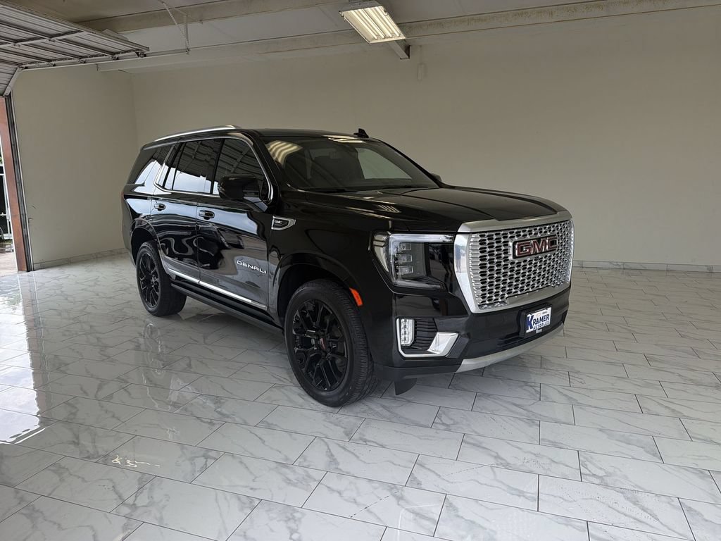 Used 2022 GMC Yukon Denali RWD image 2