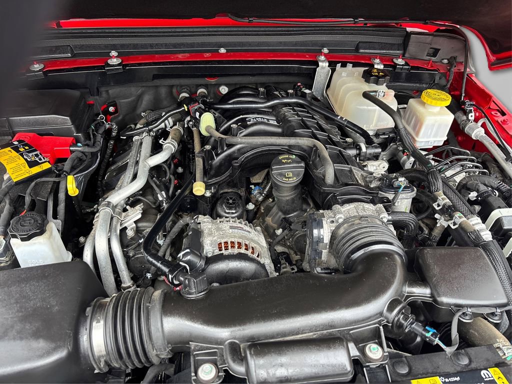 Used 2023 Jeep Gladiator Sport AWD/4WD image 12