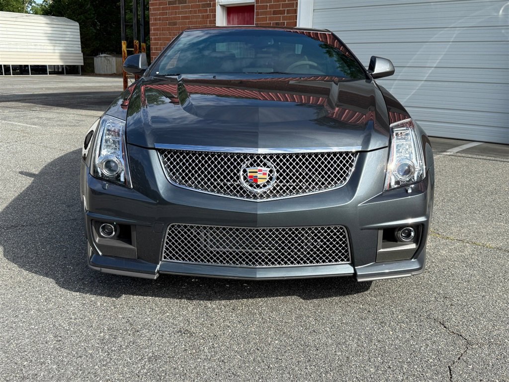 Used 2011 Cadillac CTS V w/ Wood Trim Package image 9